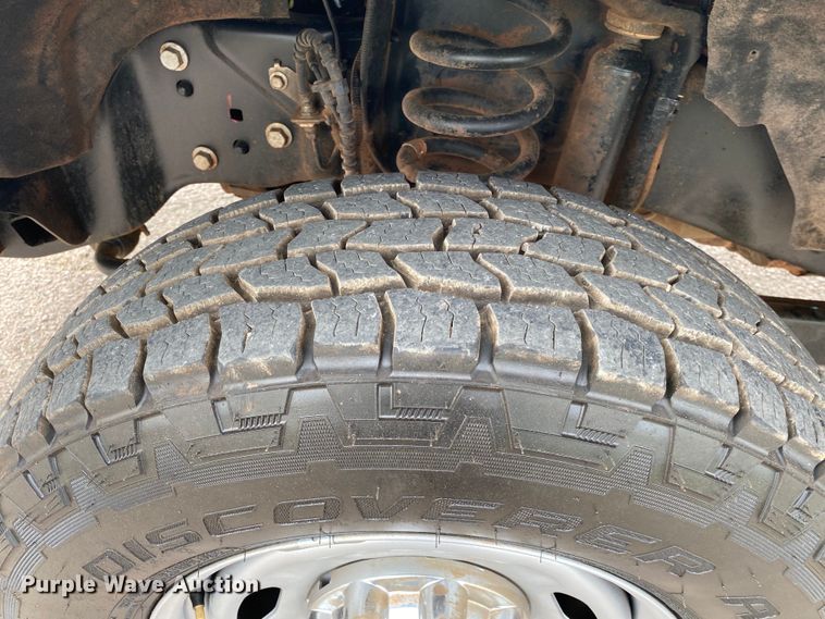 image for item DL7171 2019 Ford F250 Super Duty  Crew Cab flatbed pickup truck