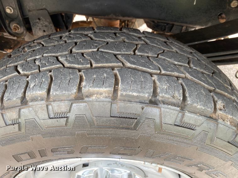 image for item DL7171 2019 Ford F250 Super Duty  Crew Cab flatbed pickup truck