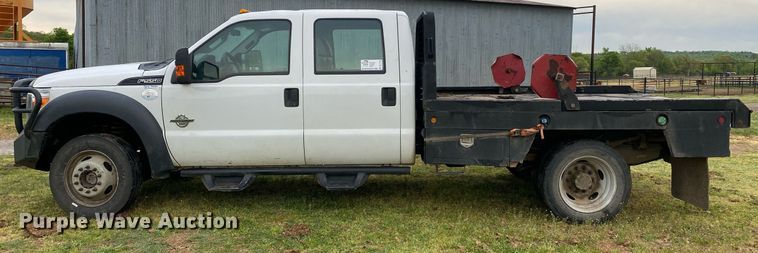 image for item DL7172 2013 Ford F550  Crew Cab bale bed pickup truck