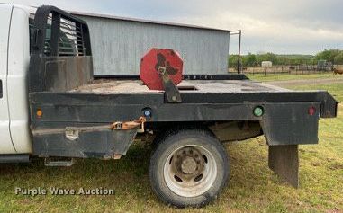 image for item DL7172 2013 Ford F550  Crew Cab bale bed pickup truck