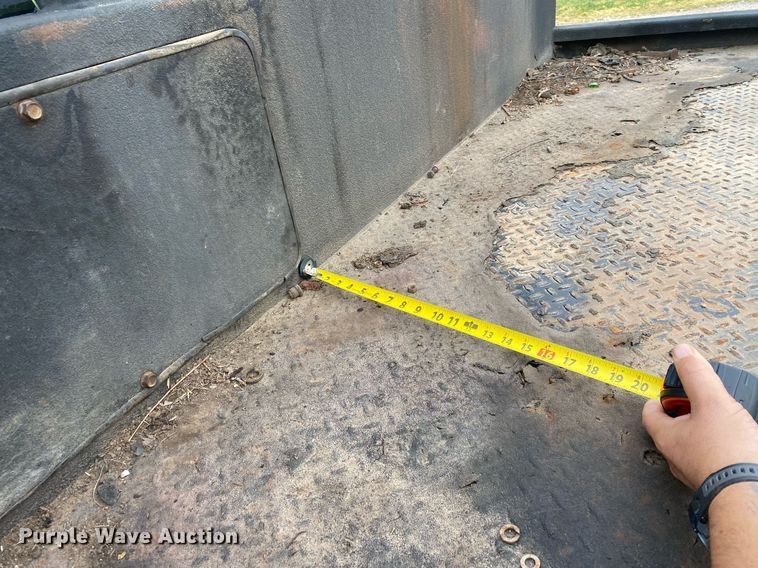 image for item DL7172 2013 Ford F550  Crew Cab bale bed pickup truck