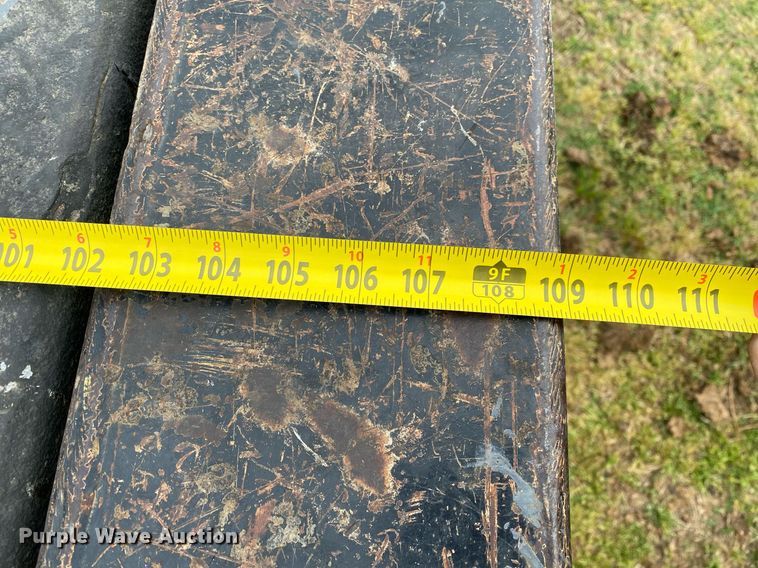 image for item DL7172 2013 Ford F550  Crew Cab bale bed pickup truck