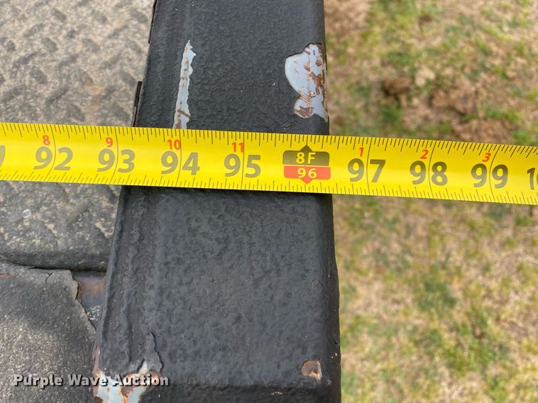 image for item DL7172 2013 Ford F550  Crew Cab bale bed pickup truck