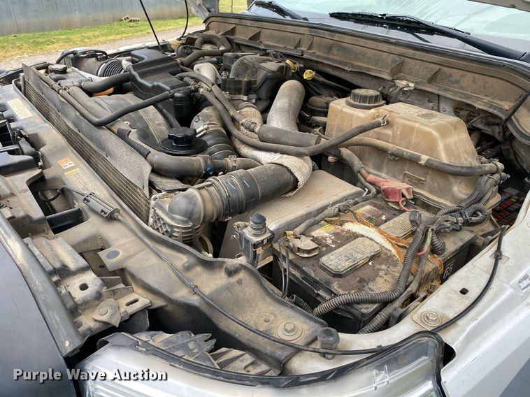 image for item DL7172 2013 Ford F550  Crew Cab bale bed pickup truck