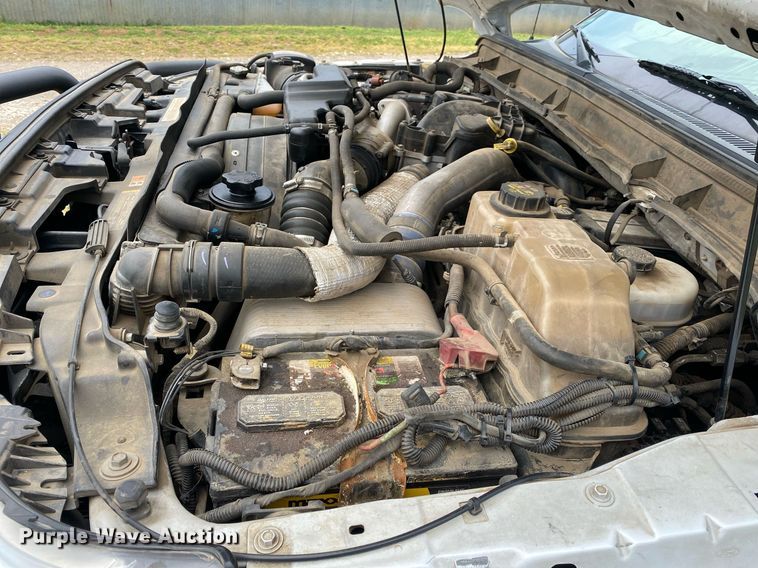 image for item DL7172 2013 Ford F550  Crew Cab bale bed pickup truck