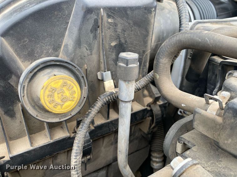 image for item DL7172 2013 Ford F550  Crew Cab bale bed pickup truck