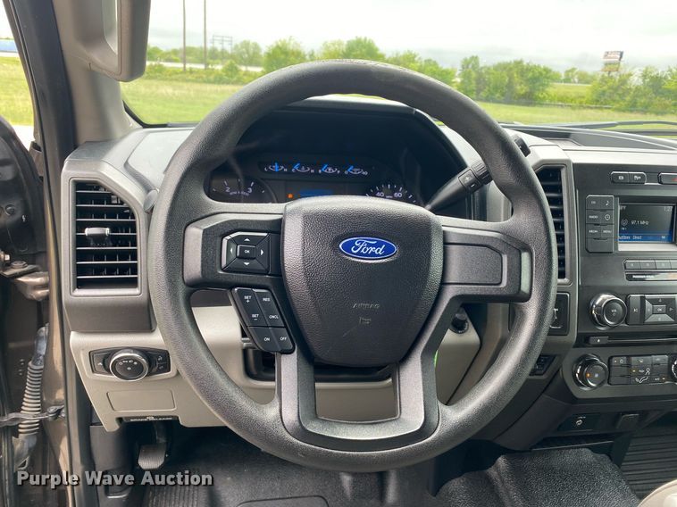 image for item DL7176 2017 Ford F250 Super Duty  Crew Cab pickup truck