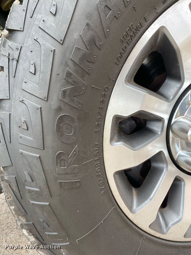 image for item DL7176 2017 Ford F250 Super Duty  Crew Cab pickup truck