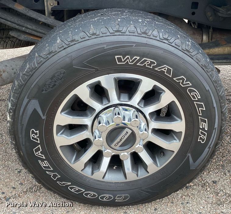 image for item DL7176 2017 Ford F250 Super Duty  Crew Cab pickup truck