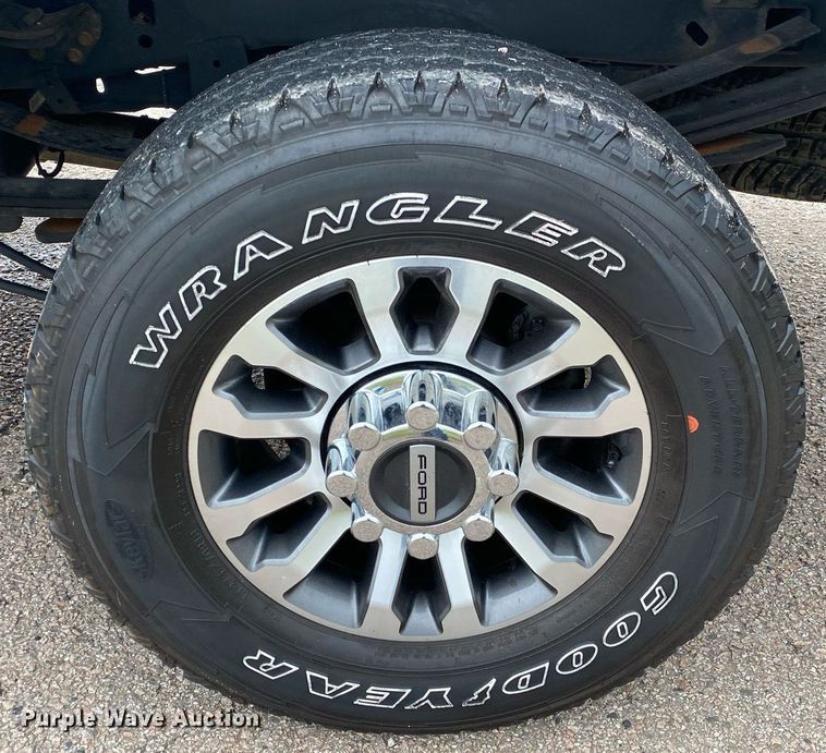 image for item DL7176 2017 Ford F250 Super Duty  Crew Cab pickup truck