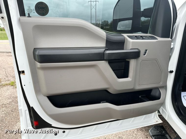 image for item DL7177 2019 Ford F250 Super Duty XL  SuperCab pickup truck