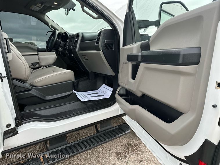 image for item DL7177 2019 Ford F250 Super Duty XL  SuperCab pickup truck