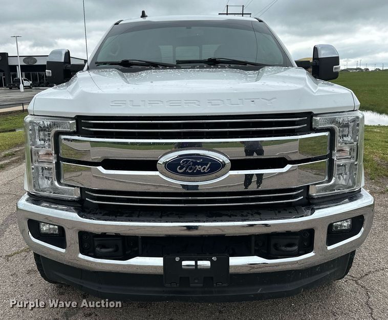 image for item DL7178 2019 Ford F250 Super Duty Lariat  Crew Cab pickup truck