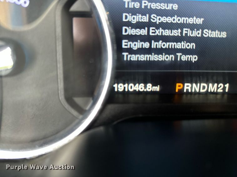 image for item DL7178 2019 Ford F250 Super Duty Lariat  Crew Cab pickup truck