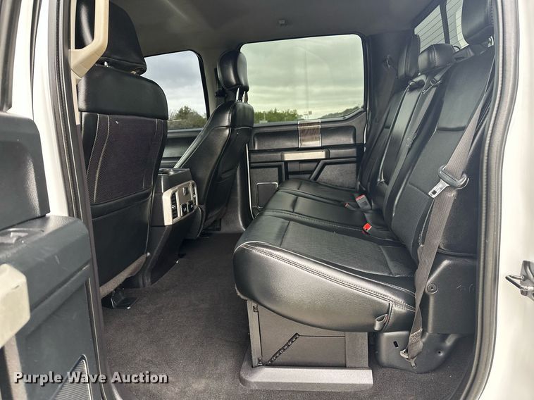 image for item DL7178 2019 Ford F250 Super Duty Lariat  Crew Cab pickup truck