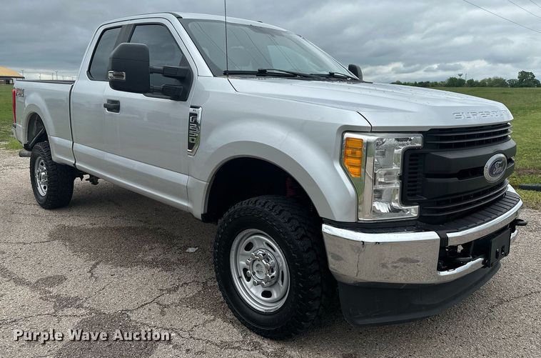 image for item DL7180 2017 Ford F250  Super Duty  SuperCab pickup truck