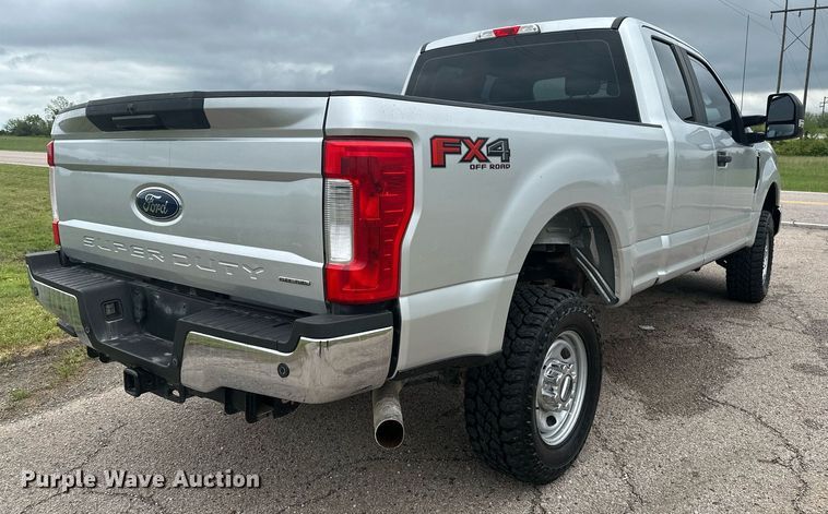 image for item DL7180 2017 Ford F250  Super Duty  SuperCab pickup truck