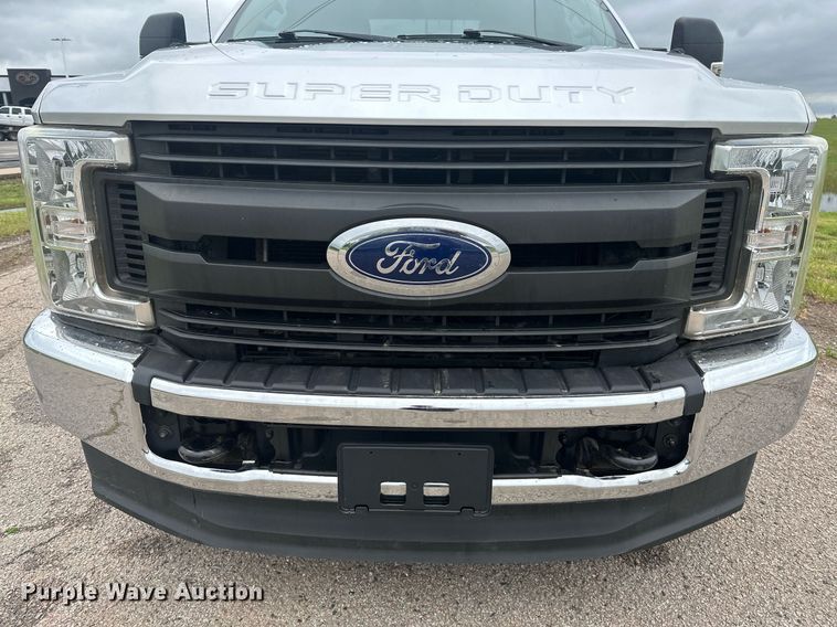 image for item DL7180 2017 Ford F250  Super Duty  SuperCab pickup truck
