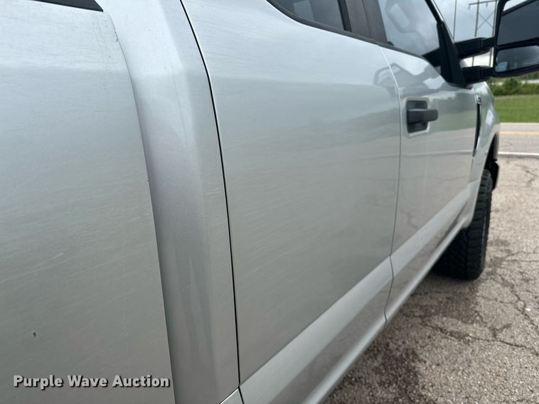 image for item DL7180 2017 Ford F250  Super Duty  SuperCab pickup truck