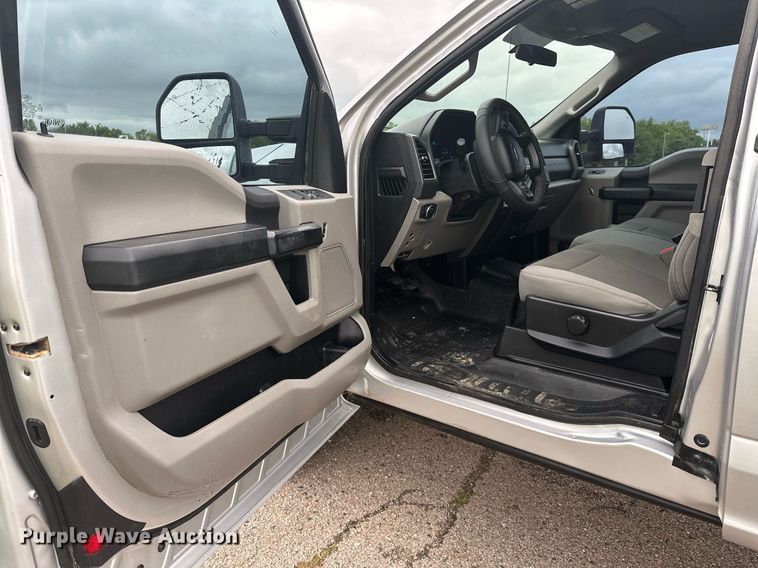 image for item DL7180 2017 Ford F250  Super Duty  SuperCab pickup truck