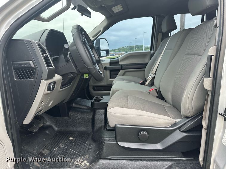 image for item DL7180 2017 Ford F250  Super Duty  SuperCab pickup truck