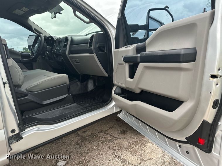 image for item DL7180 2017 Ford F250  Super Duty  SuperCab pickup truck