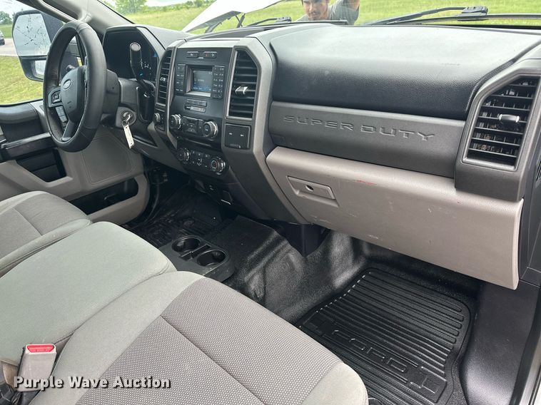 image for item DL7180 2017 Ford F250  Super Duty  SuperCab pickup truck