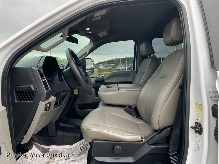 image for item DL7184 2020 Ford F250  Super Duty  Crew Cab pickup truck