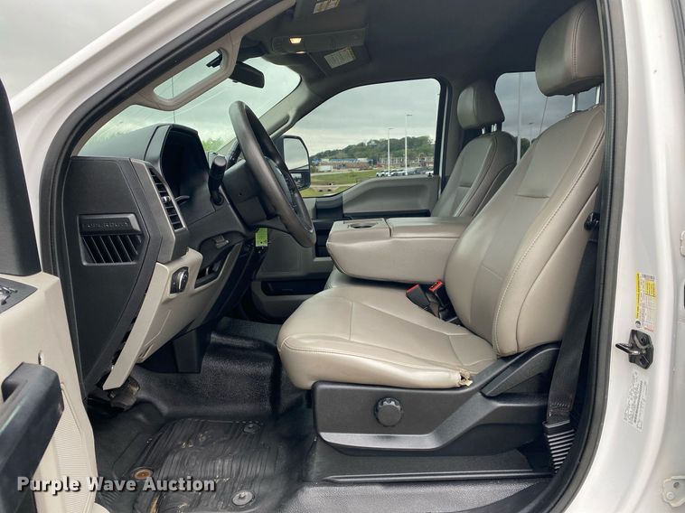 image for item DL7184 2020 Ford F250  Super Duty  Crew Cab pickup truck