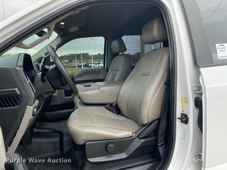 image for item DL7184 2020 Ford F250  Super Duty  Crew Cab pickup truck