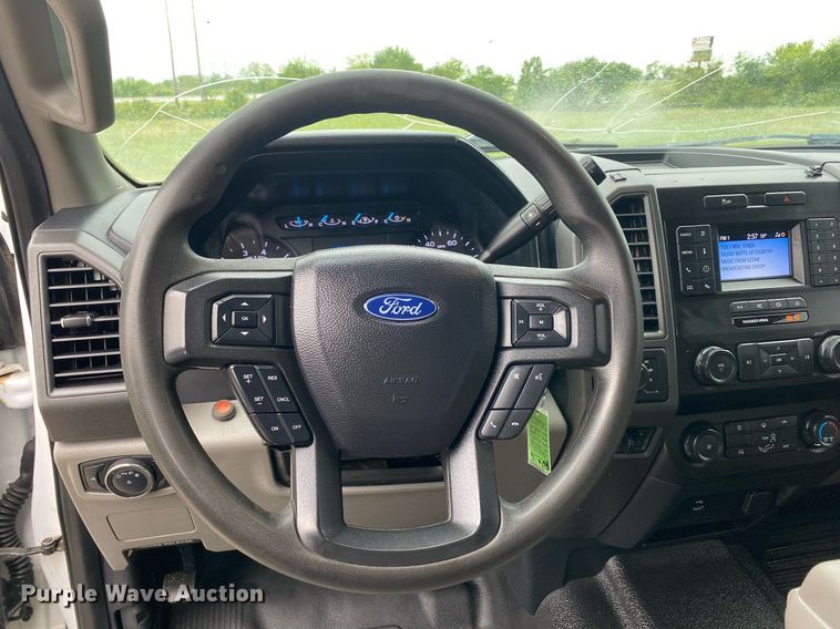 image for item DL7184 2020 Ford F250  Super Duty  Crew Cab pickup truck