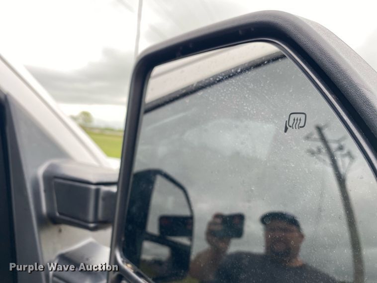 image for item DL7184 2020 Ford F250  Super Duty  Crew Cab pickup truck