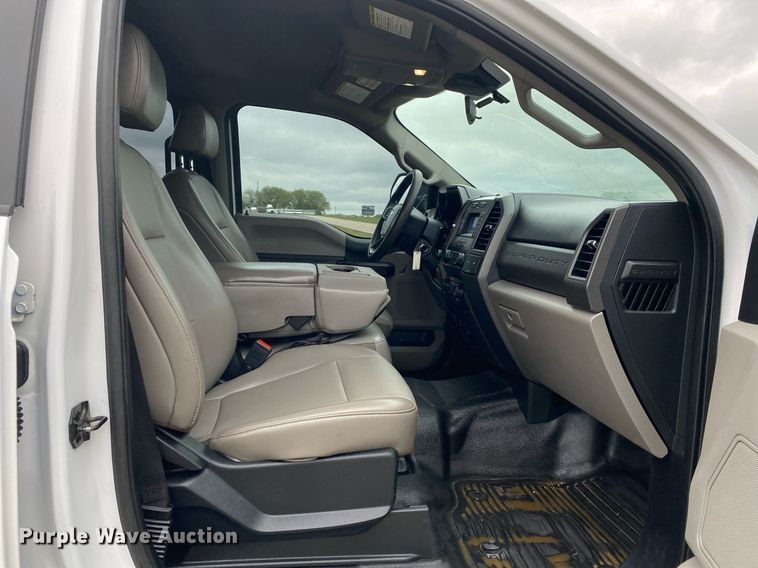 image for item DL7184 2020 Ford F250  Super Duty  Crew Cab pickup truck