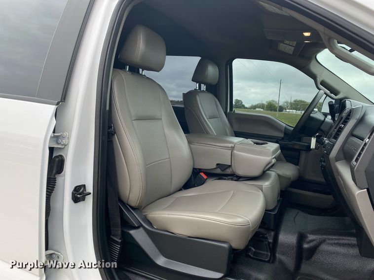 image for item DL7184 2020 Ford F250  Super Duty  Crew Cab pickup truck