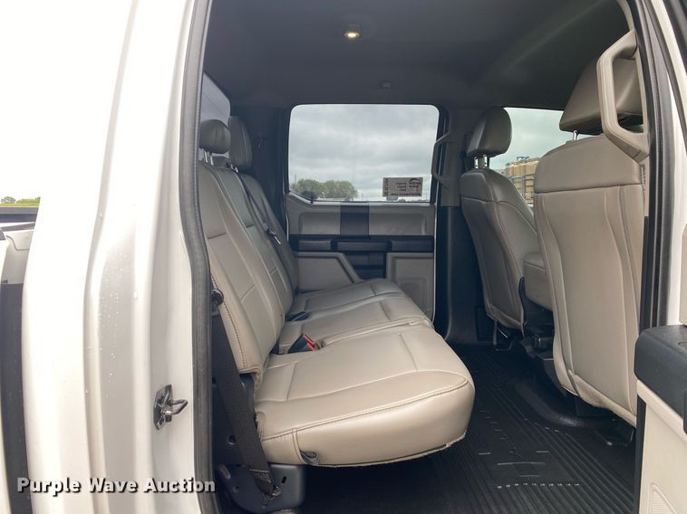 image for item DL7184 2020 Ford F250  Super Duty  Crew Cab pickup truck