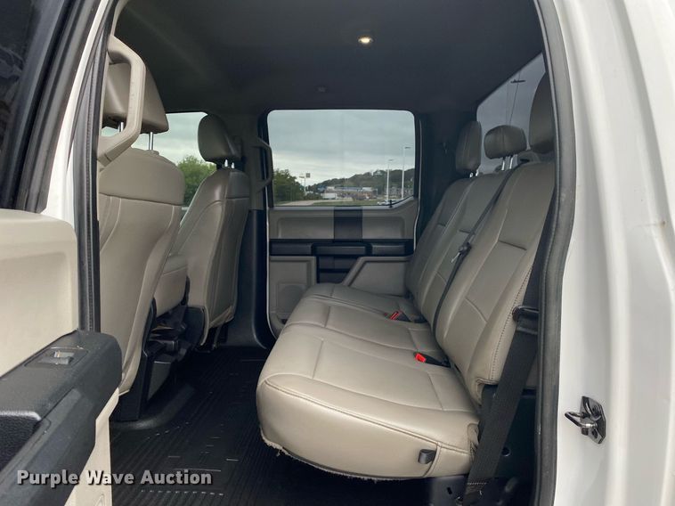 image for item DL7184 2020 Ford F250  Super Duty  Crew Cab pickup truck