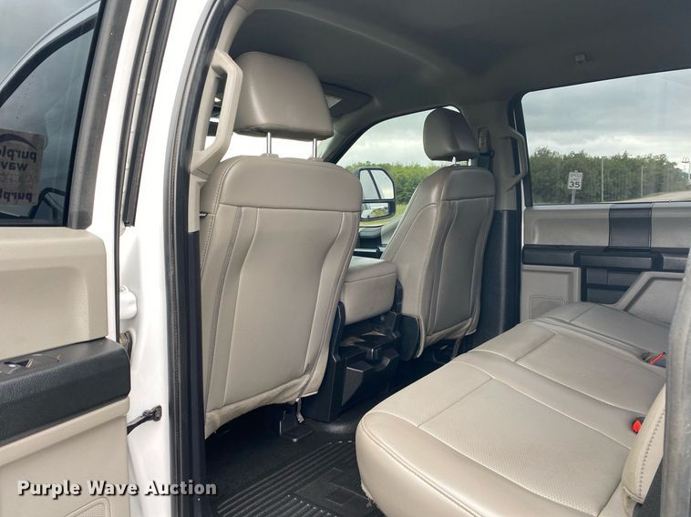 image for item DL7184 2020 Ford F250  Super Duty  Crew Cab pickup truck