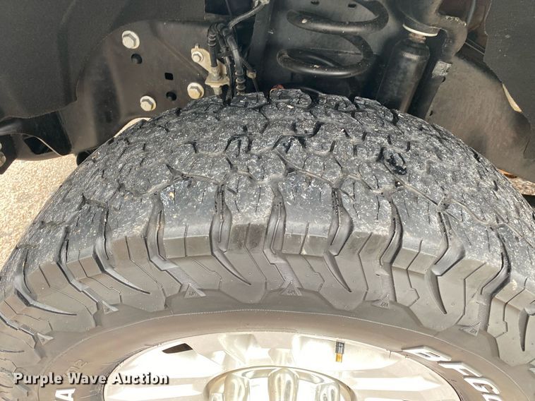 image for item DL7184 2020 Ford F250  Super Duty  Crew Cab pickup truck