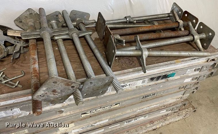 image for item DM4960 Scaffolding