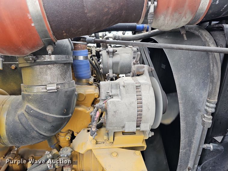 image for item DO4348 1993 Peterbilt 379  semi truck