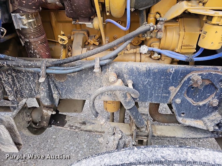 image for item DO4348 1993 Peterbilt 379  semi truck