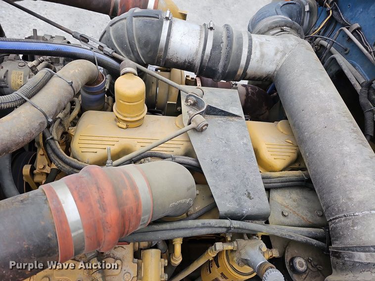 image for item DO4348 1993 Peterbilt 379  semi truck