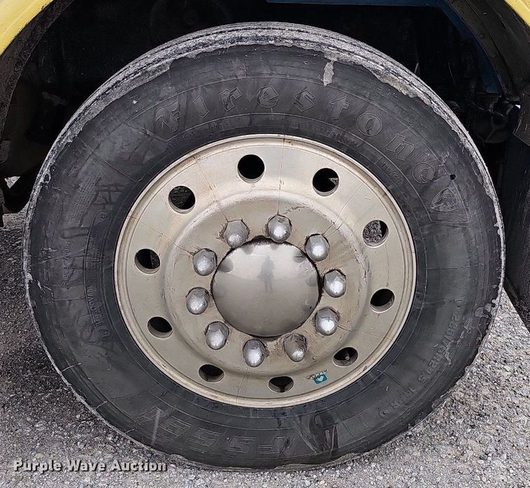 image for item DO4348 1993 Peterbilt 379  semi truck