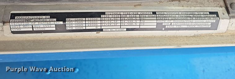 image for item DO4348 1993 Peterbilt 379  semi truck