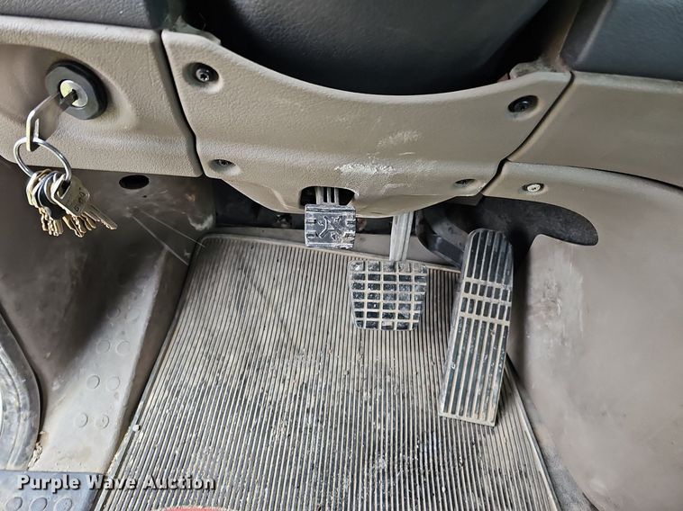 image for item DO4349 2015 Freightliner Cascadia Evolution  semi truck