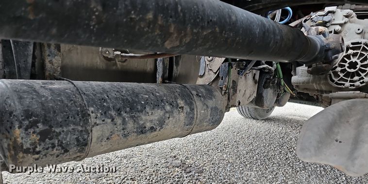 image for item DO4349 2015 Freightliner Cascadia Evolution  semi truck