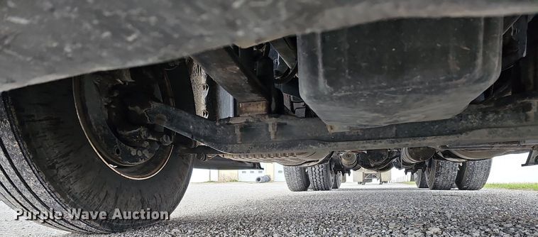 image for item DO4349 2015 Freightliner Cascadia Evolution  semi truck