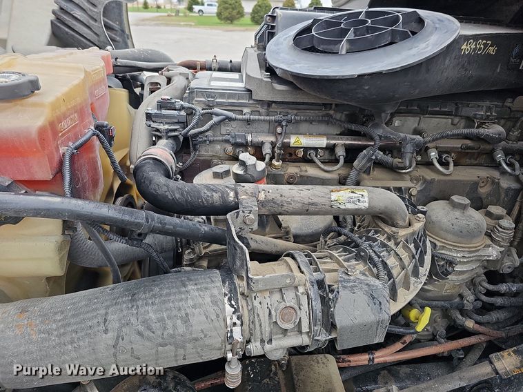 image for item DO4349 2015 Freightliner Cascadia Evolution  semi truck