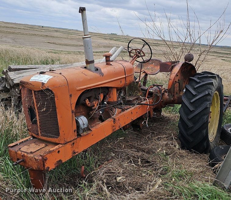image for item DO4357 Allis Chalmers  tractor