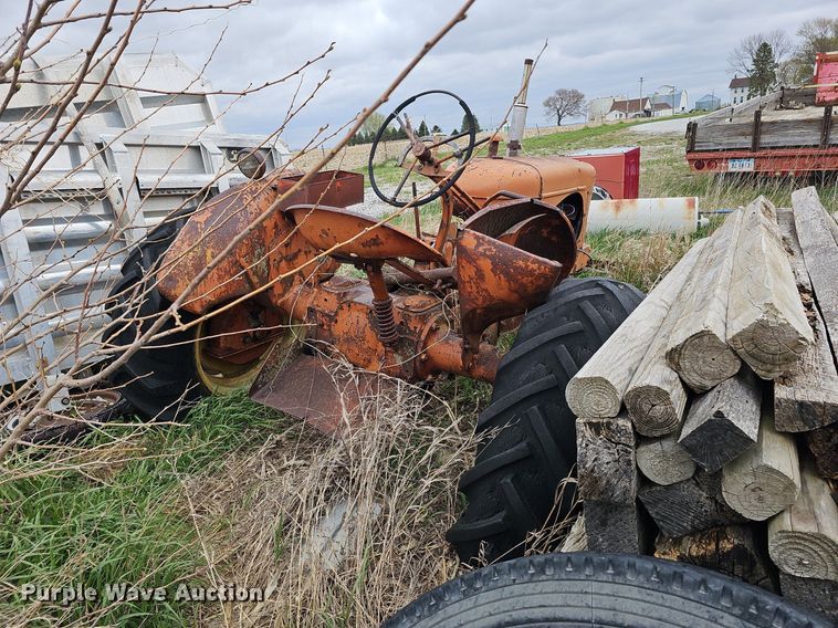 image for item DO4357 Allis Chalmers  tractor